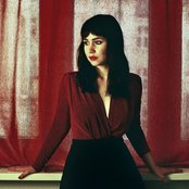 Laura Carbone - List pictures