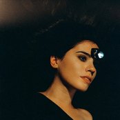 Javiera Mena - List pictures