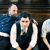 Elliott Brood - List pictures