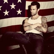 Adam Levine - List pictures