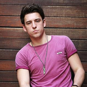 Taylor Henderson - List pictures