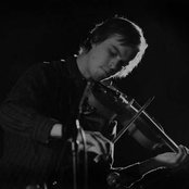 Peter Broderick - List pictures