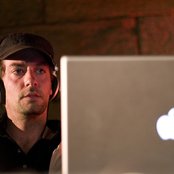 Bonobo - List pictures