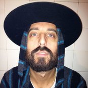 Black Yaya - List pictures