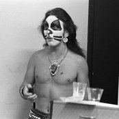 Peter Criss - List pictures