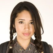 Jasmine V - List pictures