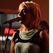 Martina Topley-bird - List pictures