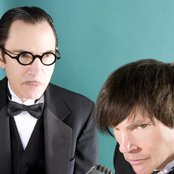 Sparks - List pictures