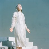 Lena Fayre - List pictures