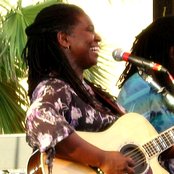 Ruthie Foster - List pictures