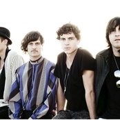 Van She - List pictures