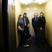 Decemberadio - List pictures