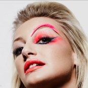 Jess Carroll - List pictures