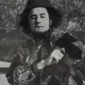 Mo Kolours - List pictures