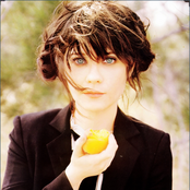 Zooey Deschanel - List pictures