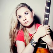 Joanne Shaw Taylor - List pictures
