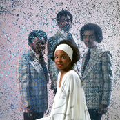 Gladys Knight And The Pips - List pictures