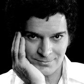 Gino Vannelli - List pictures
