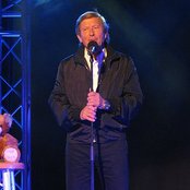 Jonny Hill - List pictures