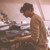 Elliot Moss - List pictures