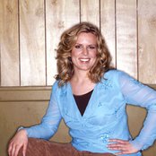 Nicol Sponberg - List pictures