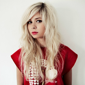 Nina Nesbitt - List pictures