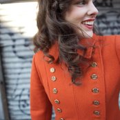 Amy Lavere - List pictures