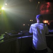 Araabmuzik - List pictures