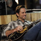 Charles Esten - List pictures