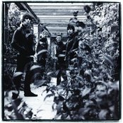 Beady Eye - List pictures