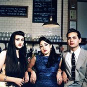 Kitty, Daisy And Lewis - List pictures