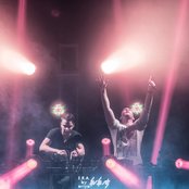 Showtek - List pictures