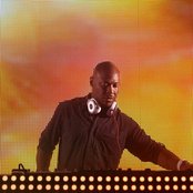 Robert Hood - List pictures