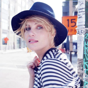 Emmanuelle Seigner - List pictures