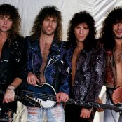 Winger - List pictures