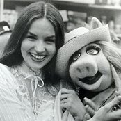 Crystal Gayle - List pictures