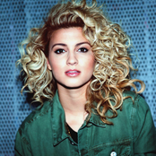 Tori Kelly - List pictures
