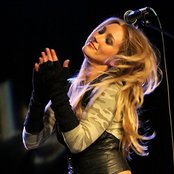 Whitney Duncan - List pictures