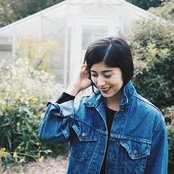 Daniela Andrade - List pictures