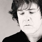 Moore Gary - List pictures