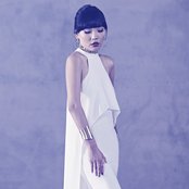 Dami Im - List pictures