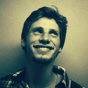 Naâman - List pictures