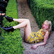Petite Meller - List pictures
