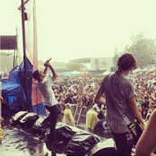 Hands Like Houses - List pictures