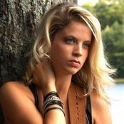 Katelyn Clampett - List pictures