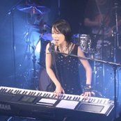 Younha - List pictures