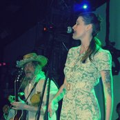 Squirrel Nut Zippers - List pictures