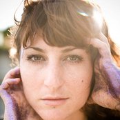 Hannah Georgas - List pictures