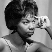 Simone Nina - List pictures