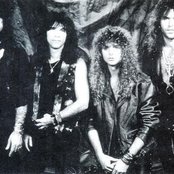 Winger - List pictures